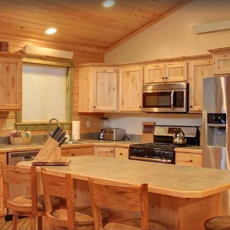 Fox Den Lodge West Yellowstone Exterior foto