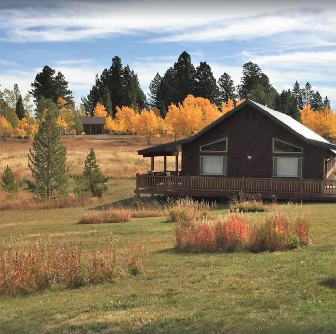 Fox Den Lodge West Yellowstone Exterior foto